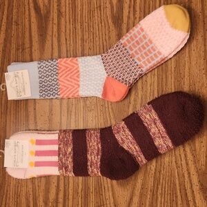 World's Softest Socks 2 Pairs. Womens Size 6-11. New With Tags On.
